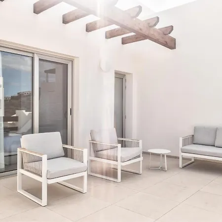 Teguise 3-3 Penthouse Pool View & Jacuzzi 2b بالم مار