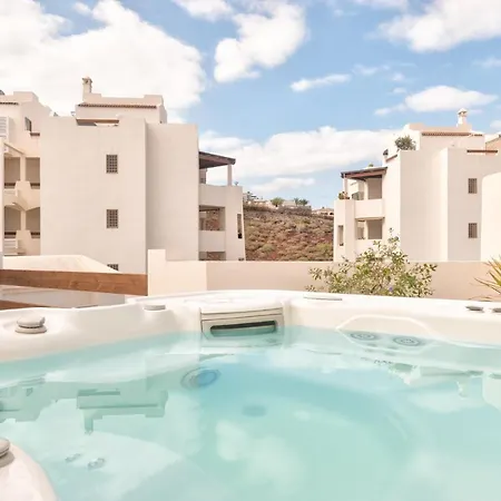 Vakantiehuis Teguise 3-3 Penthouse Pool View & Jacuzzi 2b Palm-mar